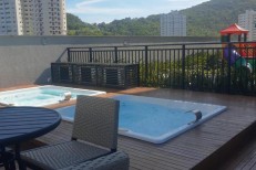 APARTAMENTO VISTA MAR NO CENTRO DE ITAPEMA
