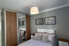 LINDO APARTAMENTO NO CORACAO DA MEIA PRAIA