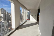 APARTAMENTO QUASE PRONTO EM MEIA PRAIA