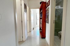 LINDO APARTAMENTO NA MEIA PRAIA