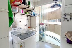LINDO APARTAMENTO NA MEIA PRAIA