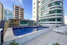 LINDO APARTAMENTO NA MEIA PRAIA
