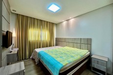 AMPLO APARTAMENTO 04 SUTES  100 METROS DO MAR