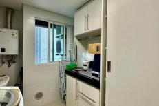 AMPLO APARTAMENTO 04 SUTES  100 METROS DO MAR