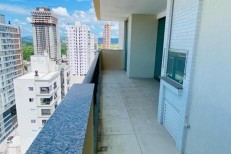4 SUITES NA SEGUNDA QUADRA DO MAR 