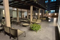 O4 SUITES NA MELHOR LOCALIZAAO DA MEIA PRAIA 