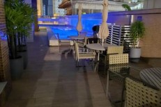 O4 SUITES NA MELHOR LOCALIZAAO DA MEIA PRAIA 
