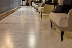 O4 SUITES NA MELHOR LOCALIZAAO DA MEIA PRAIA 