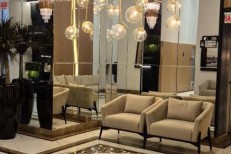 O4 SUITES NA MELHOR LOCALIZAAO DA MEIA PRAIA 