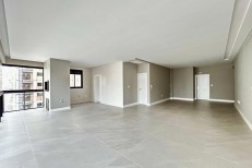 03 SUITES A 200M DO PIER OPORTO