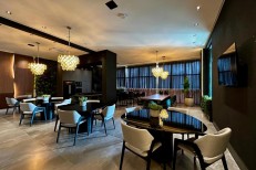 03 SUITES A 200M DO PIER OPORTO