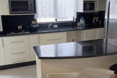 APARTAMENTO A 150 METROS DO MAR