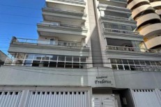 DOIS DORMITRIOS A 100MT DO MAR