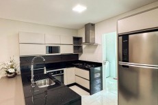 APARTAMENTO FINAMENTE MOBILIADO 