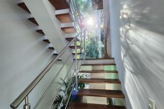 STIO NO SERTO COM CASA DE 02 ANDARES