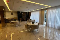 COBERTURA DUPLEX NA MEIA PRAIA 