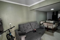 SOBRADO NA MEIA PRAIA 3 DORMITRIOS + 1 CLOSET