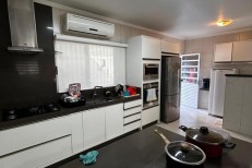 SOBRADO NA MEIA PRAIA 3 DORMITRIOS + 1 CLOSET