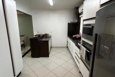SOBRADO NA MEIA PRAIA 3 DORMITRIOS + 1 CLOSET