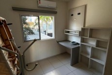 SOBRADO NA MEIA PRAIA 3 DORMITRIOS + 1 CLOSET