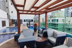apto 03 suites e 03 vagas de garagem 