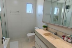 apto 03 suites e 03 vagas de garagem 