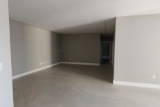 APTO Novo Prximo ao Pier OPorto