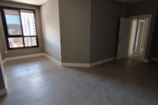 APTO Novo Prximo ao Pier OPorto