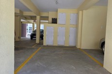 LINDO APARTAMENTO NA MEIA PRAIA COM 1 SUTE E DOIS