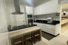 APARTAMENTO ALTO PADRO DIFERENCIADO COM 5 SUTES 