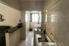 APARTAMENTO PRONTO PARA MORAR EM MEIA PRAIA