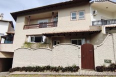 Casa de Veraneio em Bombinhas para 10 Pessoas