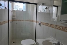 LINDO APARTAMENTO NA ESQUINA DA NEREU RAMOS NO COR