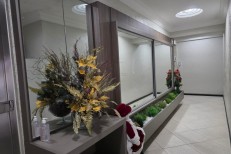 LINDO APARTAMENTO NA ESQUINA DA NEREU RAMOS NO COR