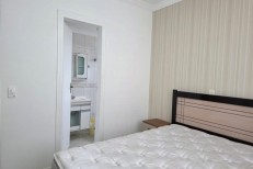 LINDO APARTAMENTO NA ESQUINA DA NEREU RAMOS NO COR