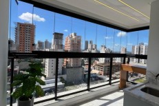Apartamento na Meia Praia Pr�ximo ao mar na Rua 24
