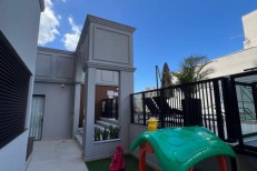 Apartamento na Meia Praia Pr�ximo ao mar na Rua 24