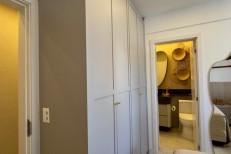 Apartamento na Meia Praia Pr�ximo ao mar na Rua 24