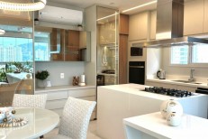 IM�VEL DE ALTO PADR�O AT� 400 MTS DO MAR!