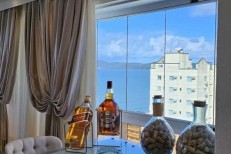 COBERTURA QUADRA MAR EM ITAPEMA - MEIA PRAIA 