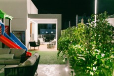 OPORTUNIDADE NA MEIA PRAIA COM VISTA MAR!