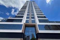 OPORTUNIDADE NA MEIA PRAIA COM VISTA MAR!