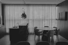 OPORTUNIDADE NA MEIA PRAIA COM VISTA MAR!