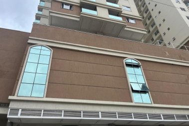 APARTAMENTO FINAMENTE MOBILIADO