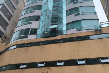 DUPLEX NA MEIA PRAIA
