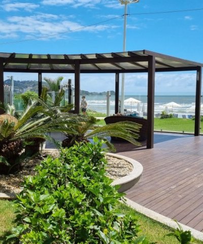 FRENTE MAR 4 SUITES EM ITAPEMA 